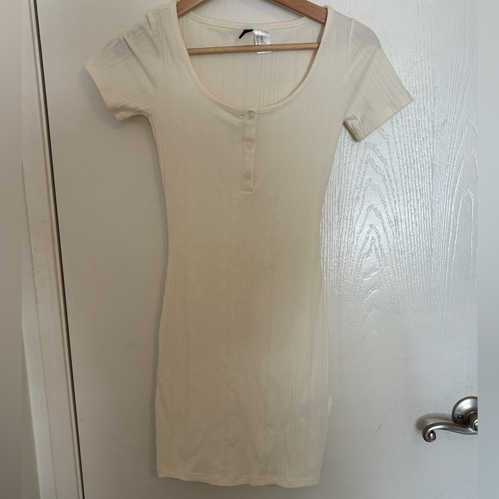 H&M Off-White Ribbed Top